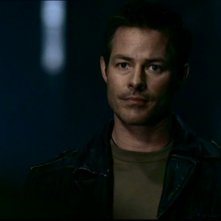 Sebastian Spence interpreta un demone in 'Una città da salvare' della serie Supernatural