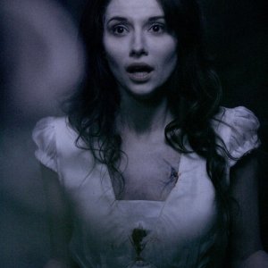 Tamara Feldman è la spettrale Angela nell'episodio 'Children shouldn't play with dead things' di Supernatural