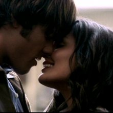 Taylor Cole e Jared Padalecki, alla fine dell'episodio 'Il quadro maledetto' di Supernatural, dove Sam prende finalmente l'iniziativa con Sarah.