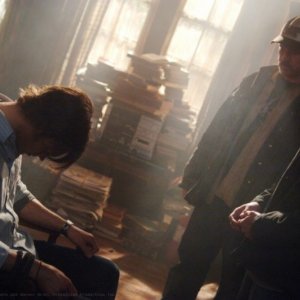 Jared Padalecki, Jensen Ackles e Jim Beaver , nell'episodio 'Born under a bad sign' della serie tv Supernatural