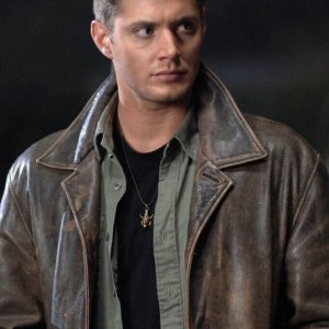 Jensen Ackles nell'episodio Patto con il diavolo della serie Supernatural