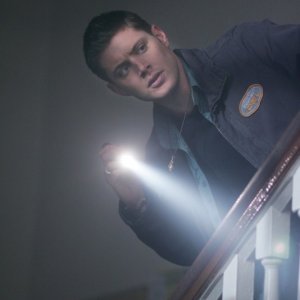 Jensen Ackles nei panni di Dean Winchester nell'episodio 'Tall tales' della serie Supernatural