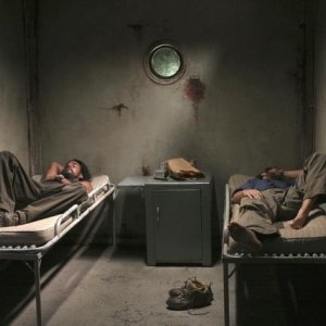 Henry Ian Cusick e Naveen Andrews nell'episodio 'Meet Kevin Johnson' di Lost