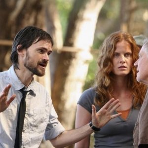 Rebecca Mader, Sam Anderson e Jeremy Davies in una scena dell'episodio 4x10 di Lost