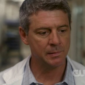 Christopher Cousins nel ruolo del dottor Garrison nell'episodio 'Bedtime Stories' della serie Supernatural