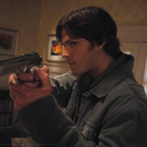 Jared Padalecki nel ruolo di Sam Winchester nella serie Supernatural, nell'episodio 'The Magnificent Seven'