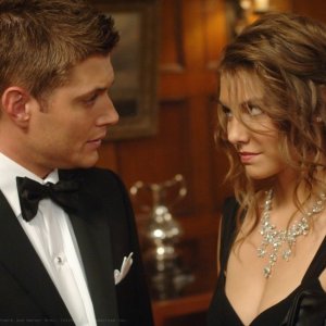 Jensen Ackles e Lauren Cohan nell'episodio 'Red sky at morning' del serial Supernatural