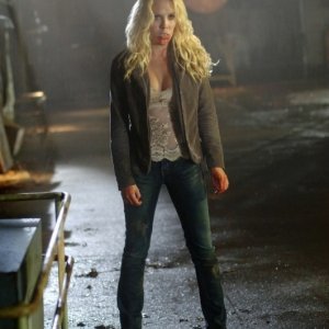 Mercedes McNab, nel ruolo di una vampira, nell'episodio 'Fresh Blood' della serie Supernatural