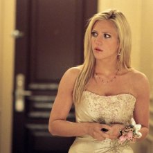 Brittany Snow in una scena del film Che la fine abbia inizio