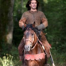 Marco Bonini a cavallo in una scena del film L'anno mille