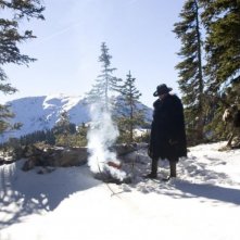 Pierce Brosnan in una scena di Caccia spietata