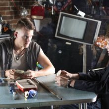 Tyler Hilton e Anton Yelchin in una scena del film Charlie Bartlett