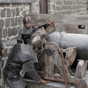 Una scena d'azione del film L'anno mille