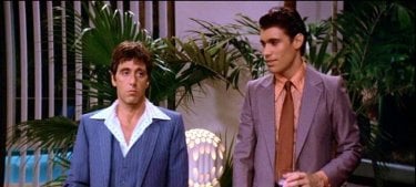 Al Pacino e Steven Bauer in una scena di SCARFACE