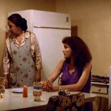 Al Pacino Miriam Colon E Mary Elizabeth Mastrantonio In Una Scena Di Scarface 58860