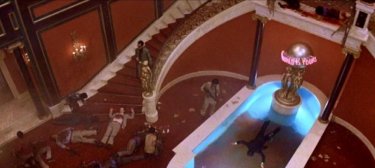 Una scena di SCARFACE