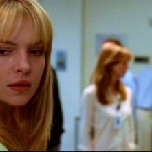 Katherine Hiegl interpreta il ruolo della bella Isobel, Izzie, Stevens nella serie tv Grey's Anatomy, episodio 'Quando il gioco si fa duro'