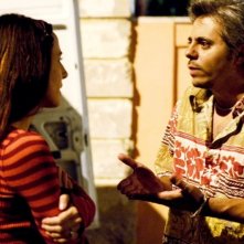 Valentina Carnelutti e Dino Abbrescia in una sequenza del film Sfiorarsi