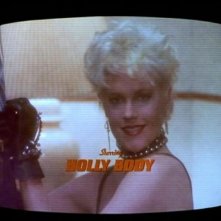 Melanie Griffith in una scena di OMICIDIO A LUCI ROSSE