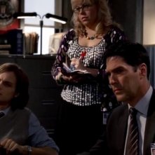 Kirsten Vangsness, Matthew Gray Gubler e Thomas Gibson in una sequenza dell'episodio 'Birthright'  nella serie Criminal Minds