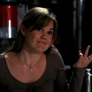 Jennifer Hall, nel ruolo di Clara, una piromane affetta da manie ossessivo-compulsive nell'episodio 'Compulsion' della serie Criminal Minds