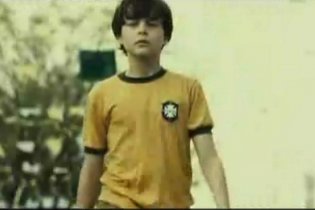 L'anno in cui i miei genitori andarono in vacanza - Trailer italiano