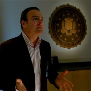 Mandy Patinkin nel ruolo del profiler Jason Gideon nella serie Criminal Minds, episodio: Extreme Aggressor
