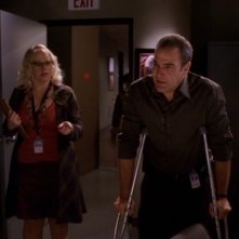 Kirsten Vangsness e Mandy Patinkin in un momento dell'episodio 'Blood Hungry', della serie tv Criminal Minds