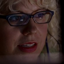 Kirsten Vangsness nei panni della vivace Garcia nella serie Criminal Minds, episodio: Derailed