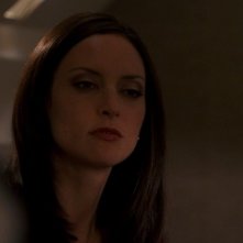 Lola Glaudini nel ruolo di Elle Greenaway in un momento dell'episodio 'Broken Mirror' della serie Criminal Minds