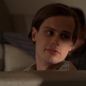 Matthew Gray Gubler nel ruolo del giovane ma brillante agente Reid nella serie tv Criminal Minds, episodio: Broken Mirror