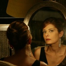 Sandra Ceccarelli in una scena del dramma Il resto della notte