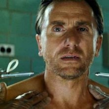 Un fascinoso Tim Roth in una scena del film L'incredibile Hulk