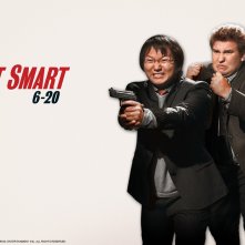 Wallpaper del film Agente Smart - Casino Totale, con due personaggi della spycomedy