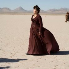 Anjelica Huston in una scena del film Caccia spietata