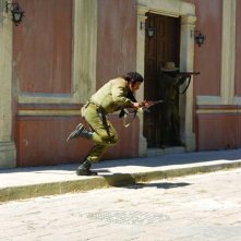 Benicio Del Toro è Ernesto Guevara in una scena del film Che