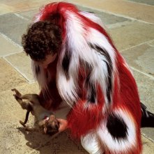 Leo Bill in una scena di The Fall