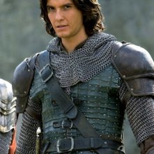 Ben Barnes in una scena del film Le cronache di Narnia: il Principe Caspian