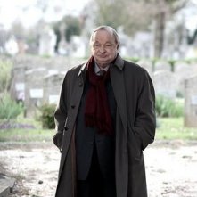 Jean-Paul Roussillon in una scena del film Un conte de Noël