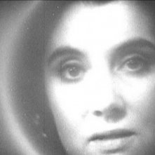 Phoebe Nicholls nella chiusura simmetrica di The Elephant Man