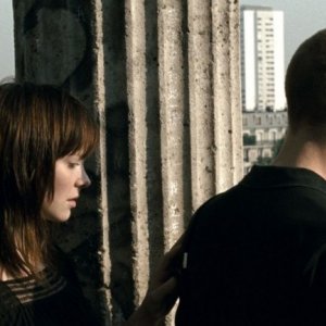 Viktoria Winge e Anders Danielsen Lie in una scena del film Reprise