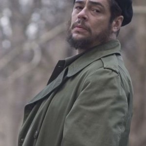Benicio Del Toro in una sequenza del film Che