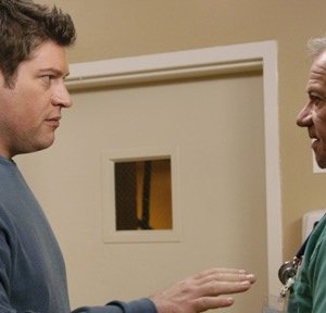 Brad William Henke e Wilbur Fitzgerald nell'episodio 'Forever Until Now' di October Road