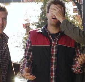 Brad William Henke, Geoff Stults ed Evan Jones nell'episodio 'Best Friend Windows' di October Road