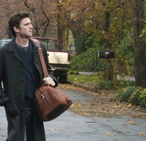 Bryan Greenberg torna a Knights Ridge nel pilot di October Road