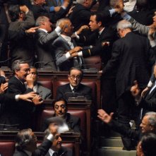 Servillo in una scena del film Il Divo