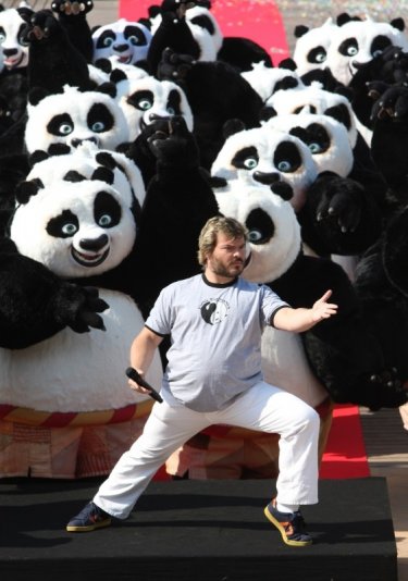 Cannes 2008: Jack Black affiancato da 40 sosia di Po, il personaggio del film da lui doppiato in Kung Fu Panda