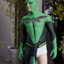 Drake Bell nei panni di Dragonfly in una scena del film Superhero Movie