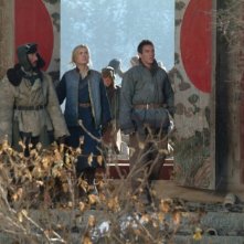 Radha Mitchell con Jonathan Rhys Meyers in una scena del film The Children of Huang Shi