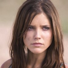 Sophia Bush in una scena di The Hitcher